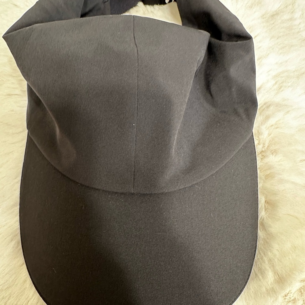 Black women’s Cap